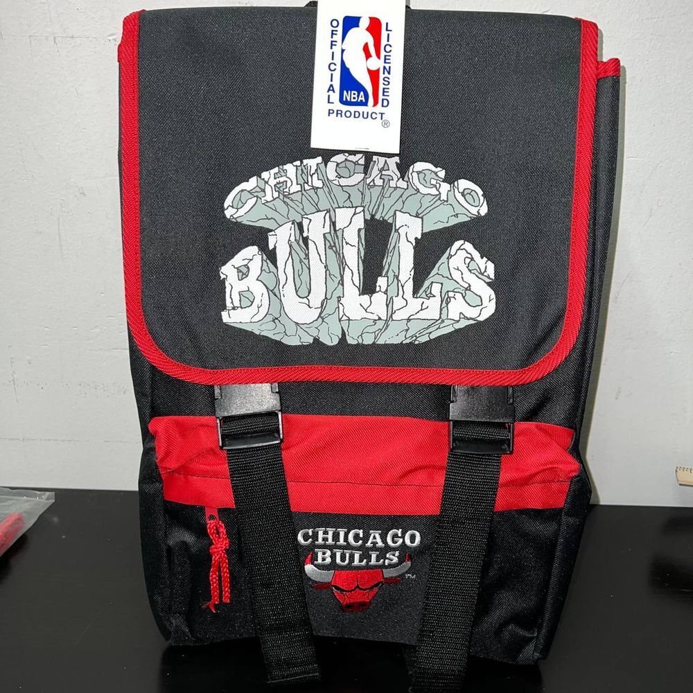 Vintage Chicago Bulls Retreat Backpack Bag Red NBA Nasco‎ Little America